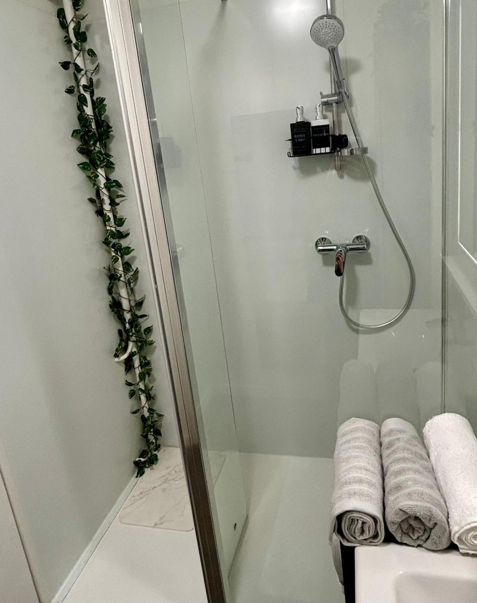 Cocon Cosy Et Verdoyant - Private Parking, Breakfast, Wifi, Netflix Appartement *